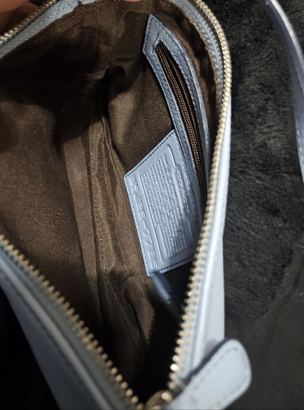 Coach Hamptons Demi Pouch - Picture 11 of 11